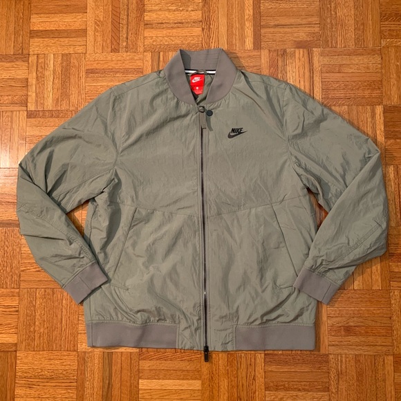 nike nsw varsity jacket